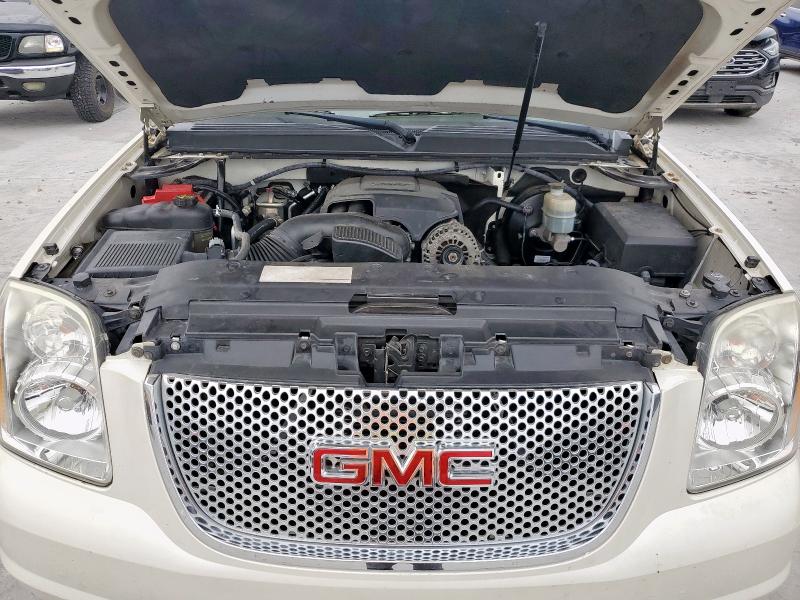 Photo 12 from auction – 2011 GMC YUKON DENA with VIN 1GKS1EEF0BR200170