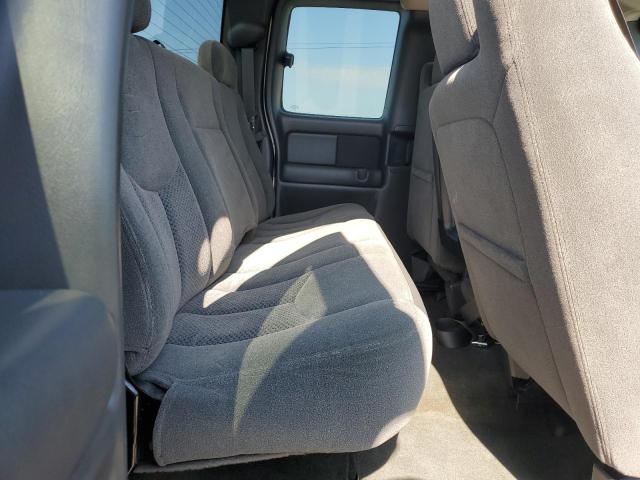 Photo 10 from auction – 2004 CHEVROLET SILVERADO with VIN 2GCEK19T441263122