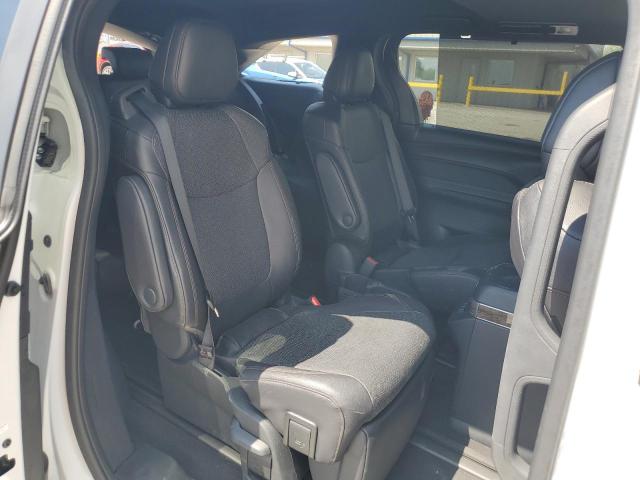 Photo 11 from auction – 2025 TOYOTA SIENNA LIM with VIN 5TDERKEC0SS230714