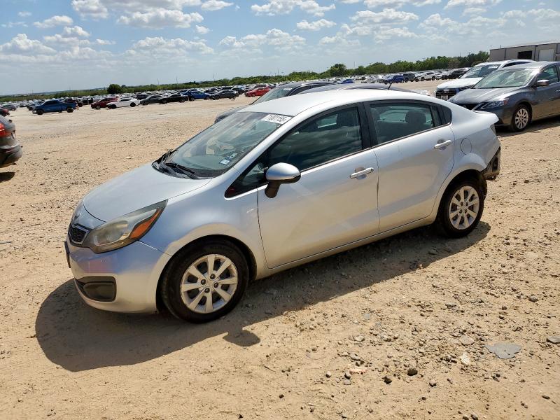 KIA RIO EX 2013 con VIN KNADN4A3XD6245942 - Foto de la subasta