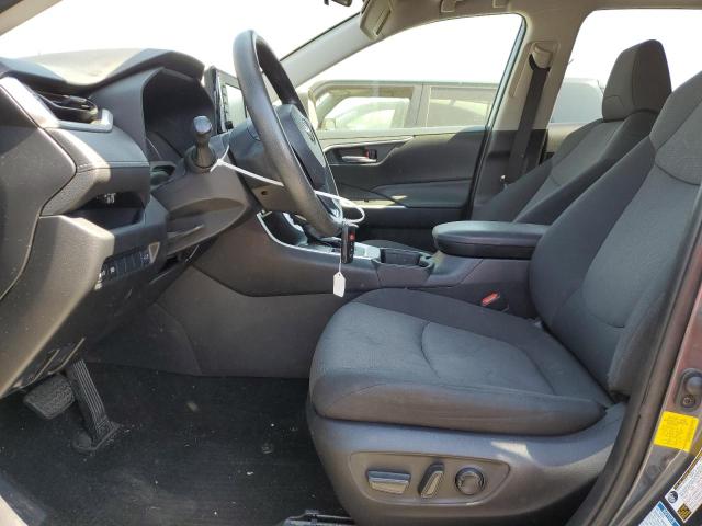 Photo 7 from auction – 2019 TOYOTA RAV4 XLE with VIN JTMP1RFV2KD031054