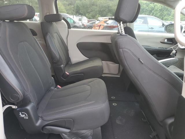Photo 11 from auction – 2017 CHRYSLER PACIFICA T with VIN 2C4RC1DG6HR550784