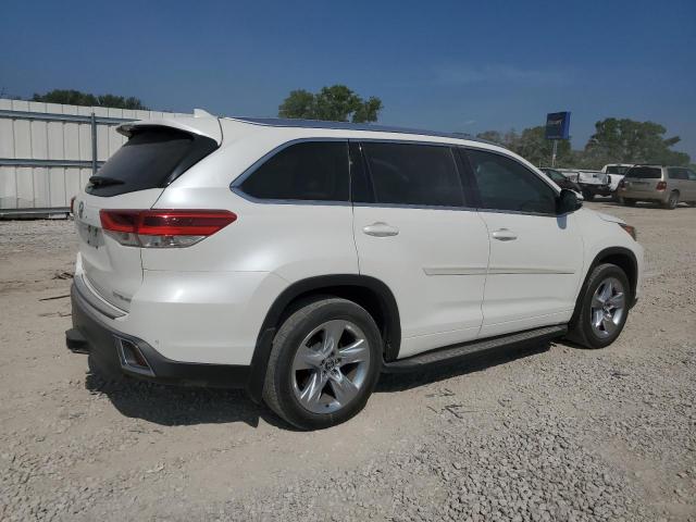 Photo 3 from auction – 2018 TOYOTA HIGHLANDER with VIN 5TDDZRFH5JS871726