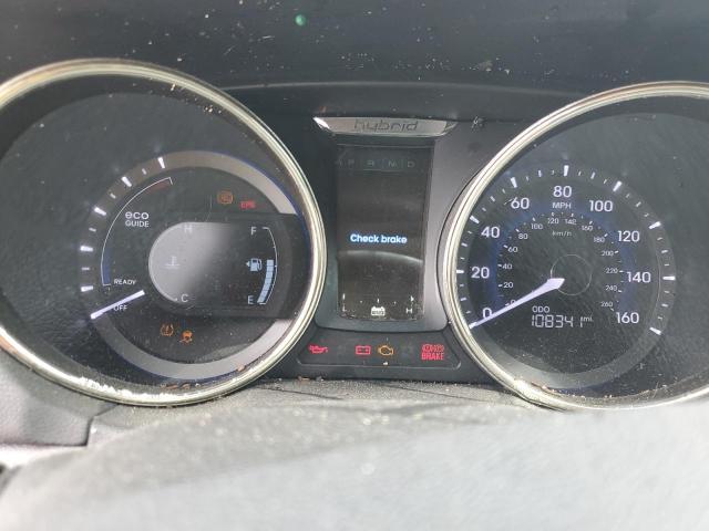 Photo 9 from auction – 2011 HYUNDAI SONATA HYBRID with VIN KMHEC4A43BA004011