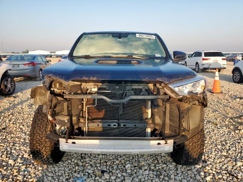 Photo 5 from auction – 2019 TOYOTA 4RUNNER SR with VIN JTEBU5JRXK5733830