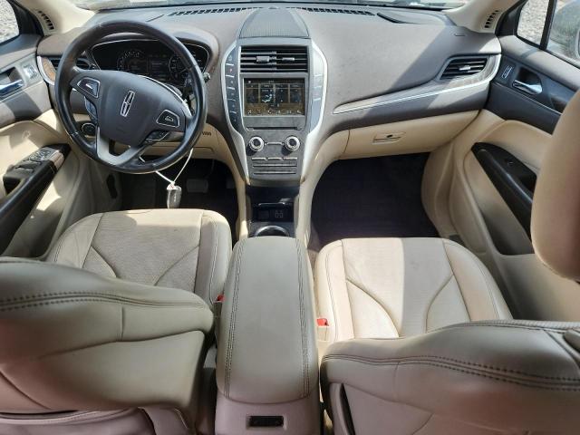 Photo 8 from auction – 2017 LINCOLN MKC RESERVE with VIN 5LMCJ3D95HUL57739