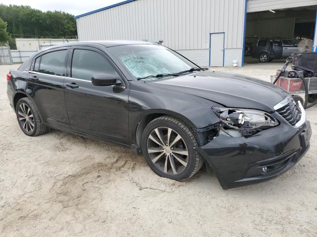 Photo 4 from auction – 2013 CHRYSLER 200 LIMITE with VIN 1C3CCBCG3DN555448