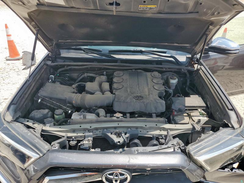 Photo 12 from auction – 2018 TOYOTA 4RUNNER SR with VIN JTEZU5JR0J5181526