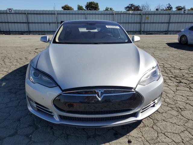 Photo 5 from auction – 2013 TESLA MODEL S with VIN 5YJSA1CN3DFP13484