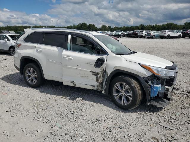Photo 4 from auction – 2015 TOYOTA HIGHLANDER XLE with VIN 5TDJKRFH2FS084294