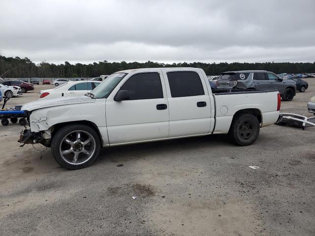 CHEVROLET SILVERADO 2004 with VIN 2GCEC13T841433701 - Photo from auction