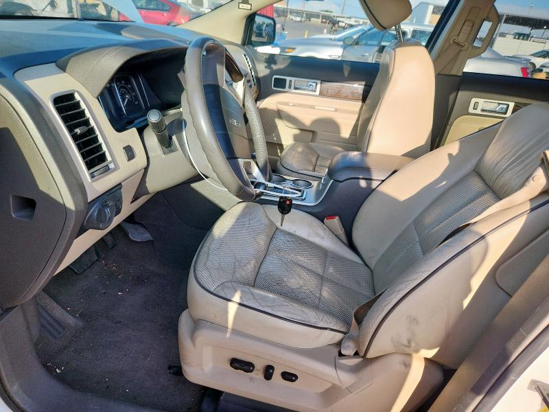 Photo 7 from auction – 2008 LINCOLN MKX with VIN 2LMDU88C68BJ36887