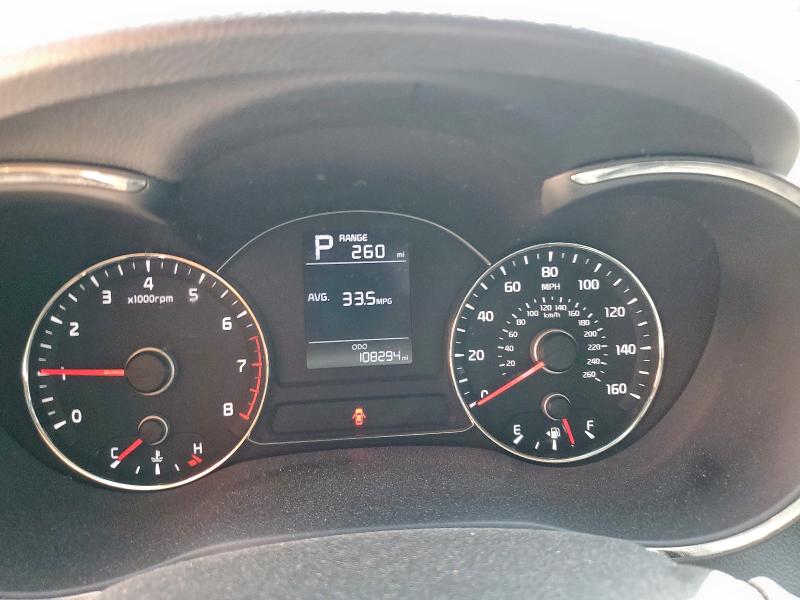 Zdjęcie 9 z aukcji – 2017 KIA FORTE LX z VIN 3KPFK4A78HE012987