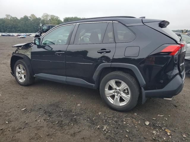 Photo 2 from auction – 2021 TOYOTA RAV4 XLE with VIN 2T3P1RFV2MC180443