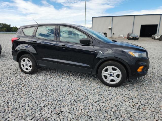 Photo 4 from auction – 2019 FORD ESCAPE S with VIN 1FMCU0F78KUC45903
