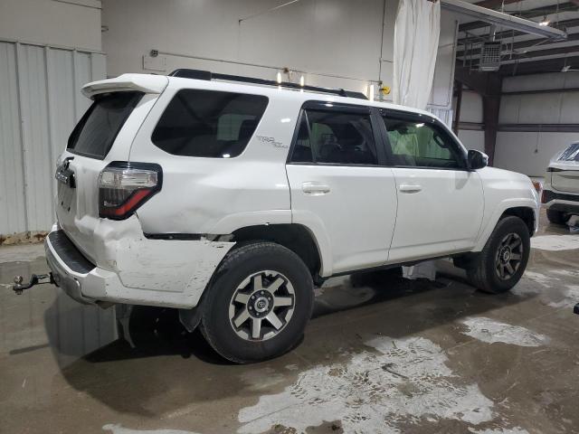 Photo 3 from auction – 2021 TOYOTA 4RUNNER SR with VIN JTERU5JRXM5928330