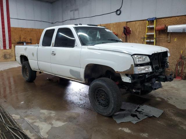 Photo 4 from auction – 2004 CHEVROLET SILVERADO with VIN 2GCEK19T741278875
