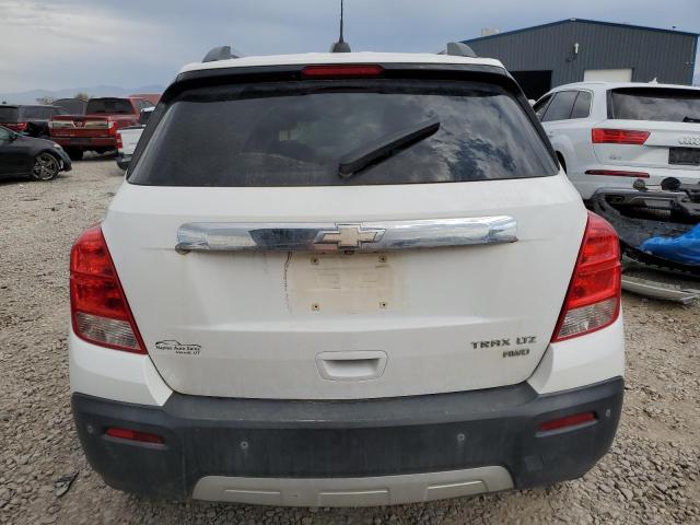 Photo 6 from auction – 2015 CHEVROLET TRAX LTZ with VIN 3GNCJTSB0FL254840