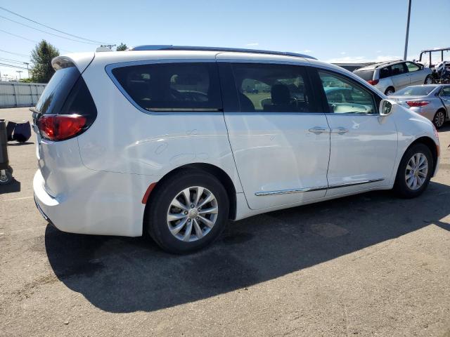 Photo 3 from auction – 2019 CHRYSLER PACIFICA T with VIN 2C4RC1BG4KR698295