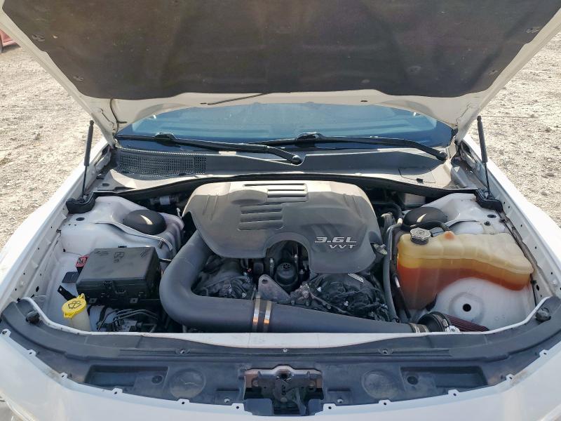 Photo 12 from auction – 2018 CHRYSLER 300 TOURIN with VIN 2C3CCARGXJH324701