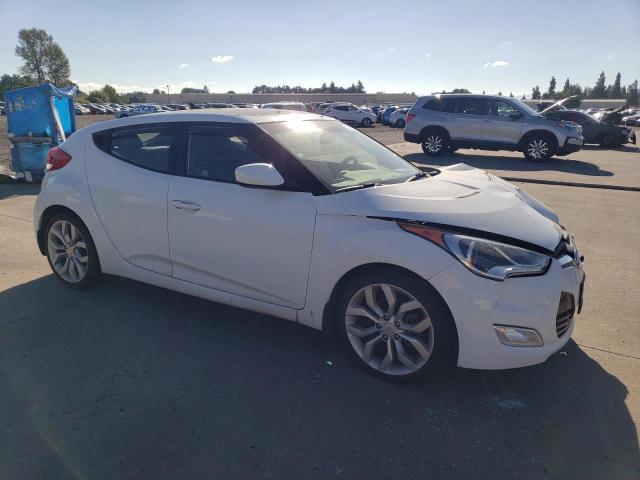 Photo 4 from auction – 2013 HYUNDAI VELOSTER with VIN KMHTC6AD4DU094435