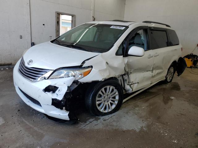 TOYOTA SIENNA XLE 2016 with VIN 5TDYK3DC7GS694289 - Photo from auction