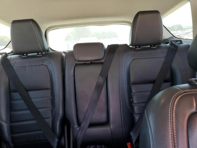 Photo 10 from auction – 2018 FORD ESCAPE SEL with VIN 1FMCU9HD0JUB79126