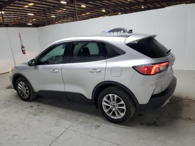 Photo 2 from auction – 2020 FORD ESCAPE SE with VIN 1FMCU0G68LUA09422
