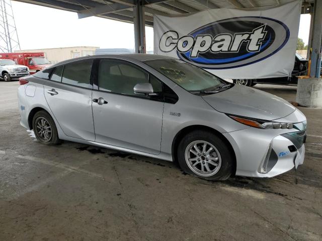 Photo 4 from auction – 2017 TOYOTA PRIUS PRIM with VIN JTDKARFP2H3061875