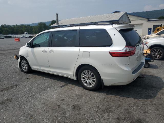 Photo 2 from auction – 2015 TOYOTA SIENNA XLE with VIN 5TDYK3DC6FS538971
