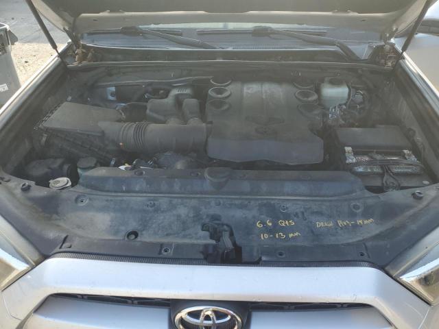 Photo 12 from auction – 2015 TOYOTA 4RUNNER SR with VIN JTEBU5JR6F5257890