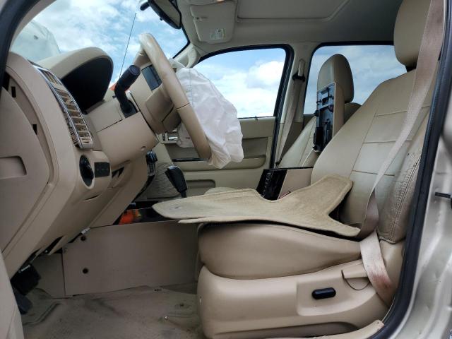 Photo 7 from auction – 2011 FORD ESCAPE LIM with VIN 1FMCU0E73BKA47646