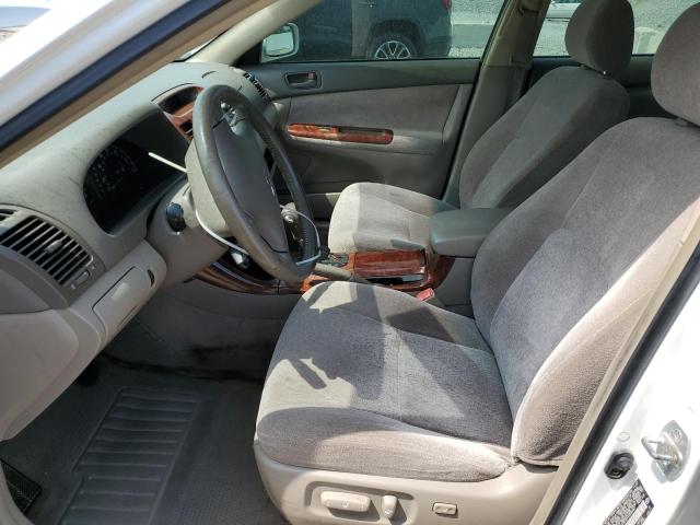 Photo 7 from auction – 2004 TOYOTA CAMRY LE with VIN JTDBE32K440268467