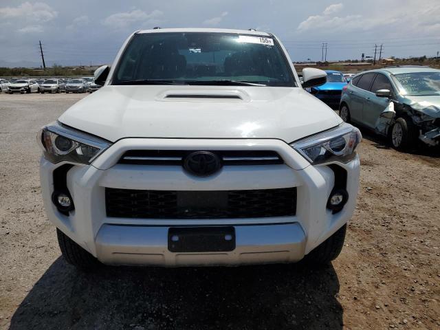 Photo 5 from auction – 2023 TOYOTA 4RUNNER SE with VIN JTEPU5JRXP6169846