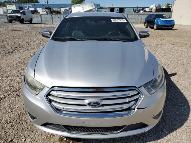 Photo 5 from auction – 2015 FORD TAURUS LIM with VIN 1FAHP2F89FG144529