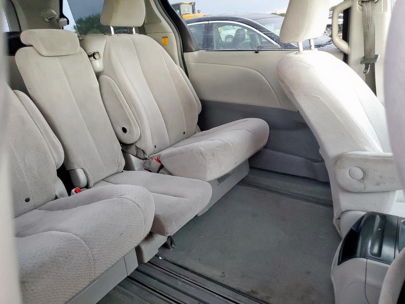 Photo 11 from auction – 2011 TOYOTA SIENNA LE with VIN 5TDKK3DC5BS094787
