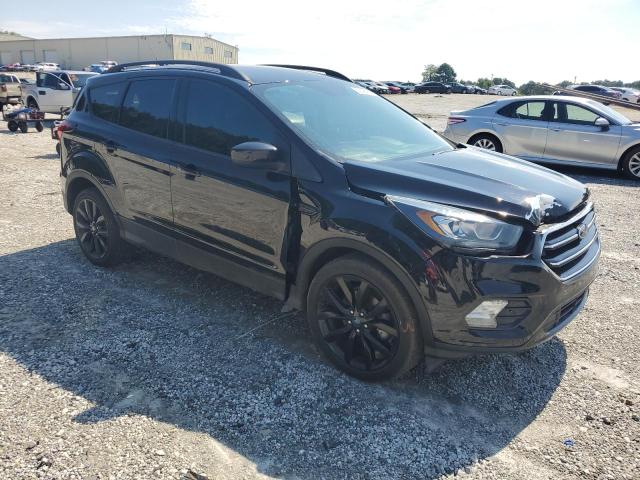 Photo 4 from auction – 2019 FORD ESCAPE SE with VIN 1FMCU0GD5KUA47753