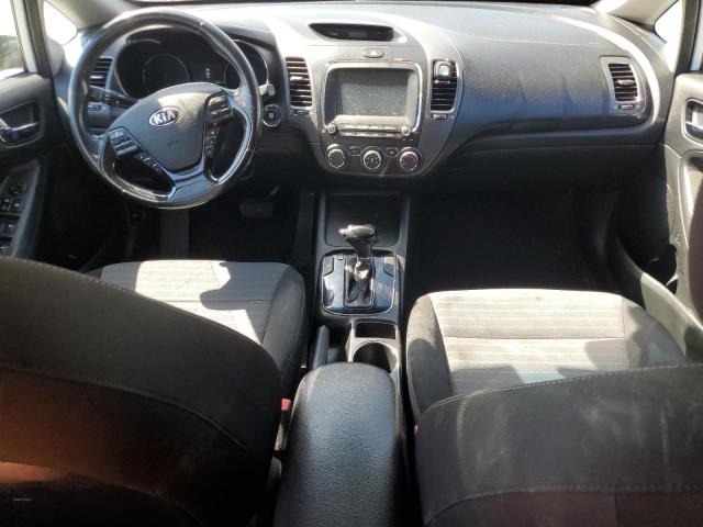 Photo 8 from auction – 2018 KIA FORTE LX with VIN 3KPFL4A70JE267913