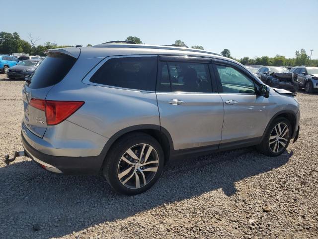 Photo 3 from auction – 2017 HONDA PILOT TOURING with VIN 5FNYF6H92HB030802