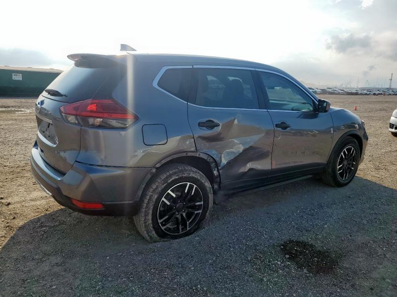Photo 3 from auction – 2017 NISSAN ROGUE S with VIN KNMAT2MT2HP569110