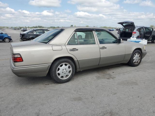 Photo 3 from auction – 1994 MERCEDES-BENZ E 320 with VIN WDBEA32E7RC095891