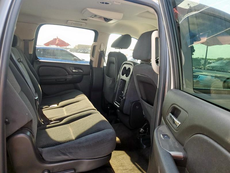 Photo 11 from auction – 2007 CHEVROLET SUBURBAN C with VIN 1GNFC16077J289579