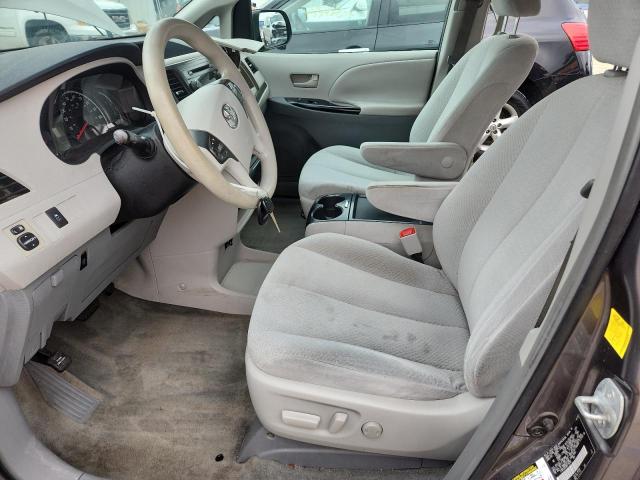Photo 7 from auction – 2011 TOYOTA SIENNA LE with VIN 5TDKK3DC9BS110795