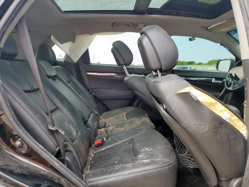 Photo 11 from auction – 2015 KIA SORENTO EX with VIN 5XYKU4A70FG568638