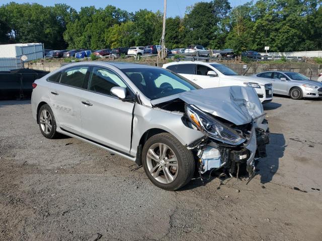 Photo 4 from auction – 2019 HYUNDAI SONATA LIM with VIN 5NPE34AF2KH816656