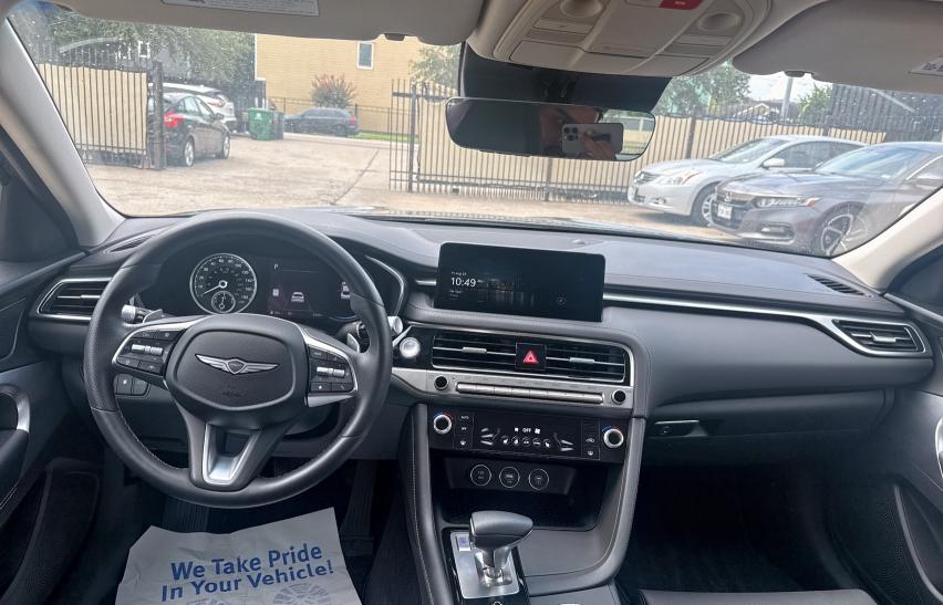 Photo 9 from auction – 2025 GENESIS G70 BASE with VIN KMTG34SC0SU153558