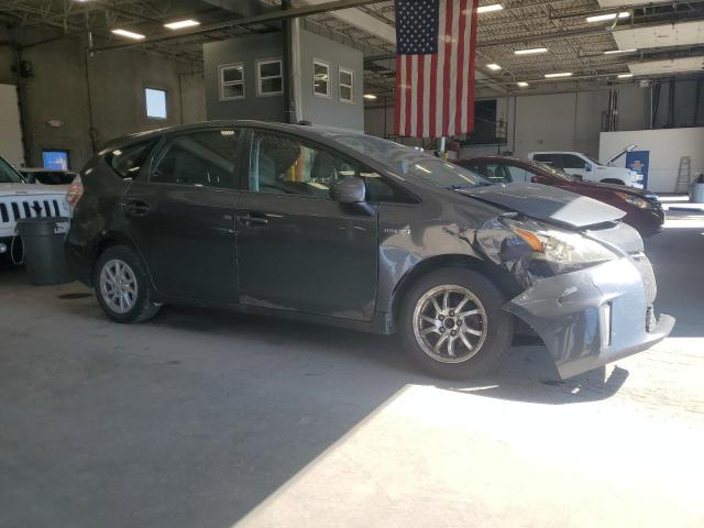 Photo 4 from auction – 2013 TOYOTA PRIUS V with VIN JTDZN3EU3D3211252