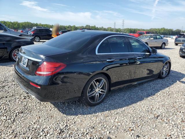 Photo 3 from auction – 2017 MERCEDES-BENZ E 300 with VIN WDDZF4JB7HA076341