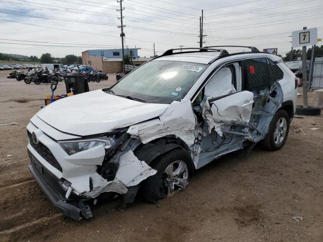 TOYOTA RAV4 XLE 2020 with VIN JTMW1RFVXLD048438 - Photo from auction