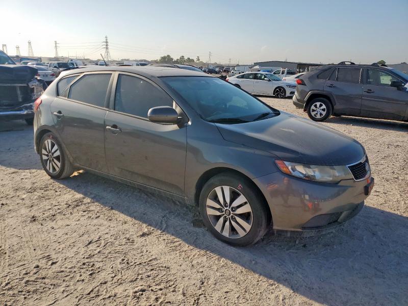 Photo 4 from auction – 2013 KIA FORTE EX with VIN KNAFU5A20D5728077